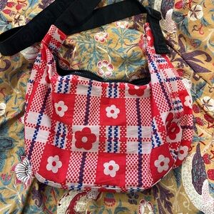 BAGGU SANDY LIANG MEDIUM CRESCENT CROSSBODY BAG